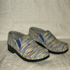 Klogs Naples Shoes sz 7m